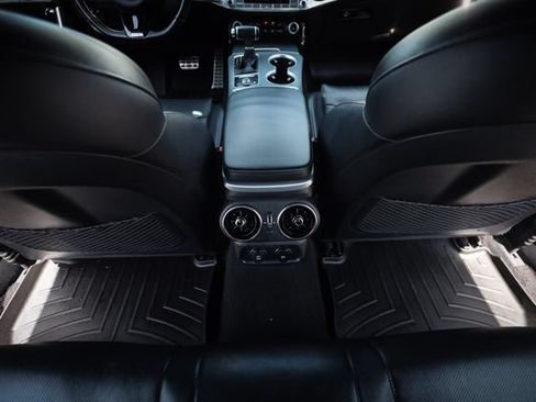 Used 2019 Kia Stinger GT1 RWD image 41