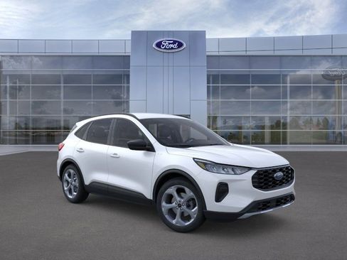 New 2026 Ford Escape ST-Line w/ Tech Pack #1 AWD/4WD image 7
