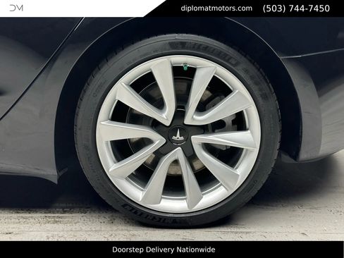 Used 2019 Tesla Model 3 Standard Range Plus image 36