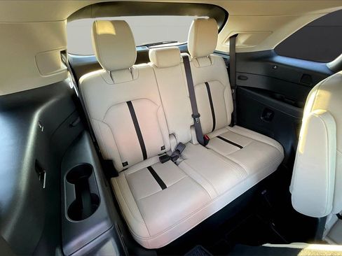 Used 2024 MAZDA CX-90 3.3 Turbo w/ Preferred Package image 29