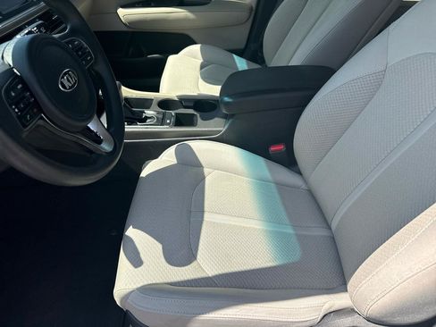 Used 2016 Kia Optima LX FWD image 10