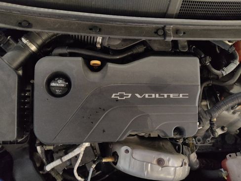 Used 2017 Chevrolet Volt Premier w/ Driver Confidence II Package FWD image 30