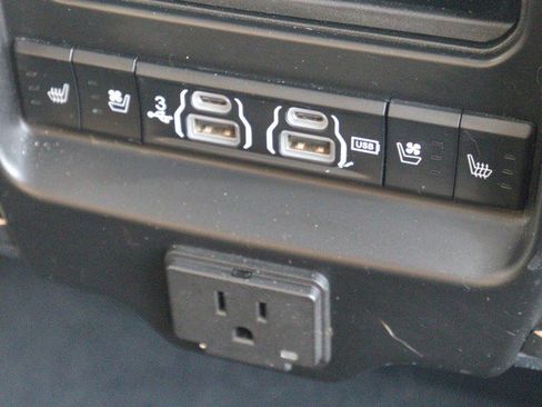 Used 2019 RAM 1500 Limited image 39