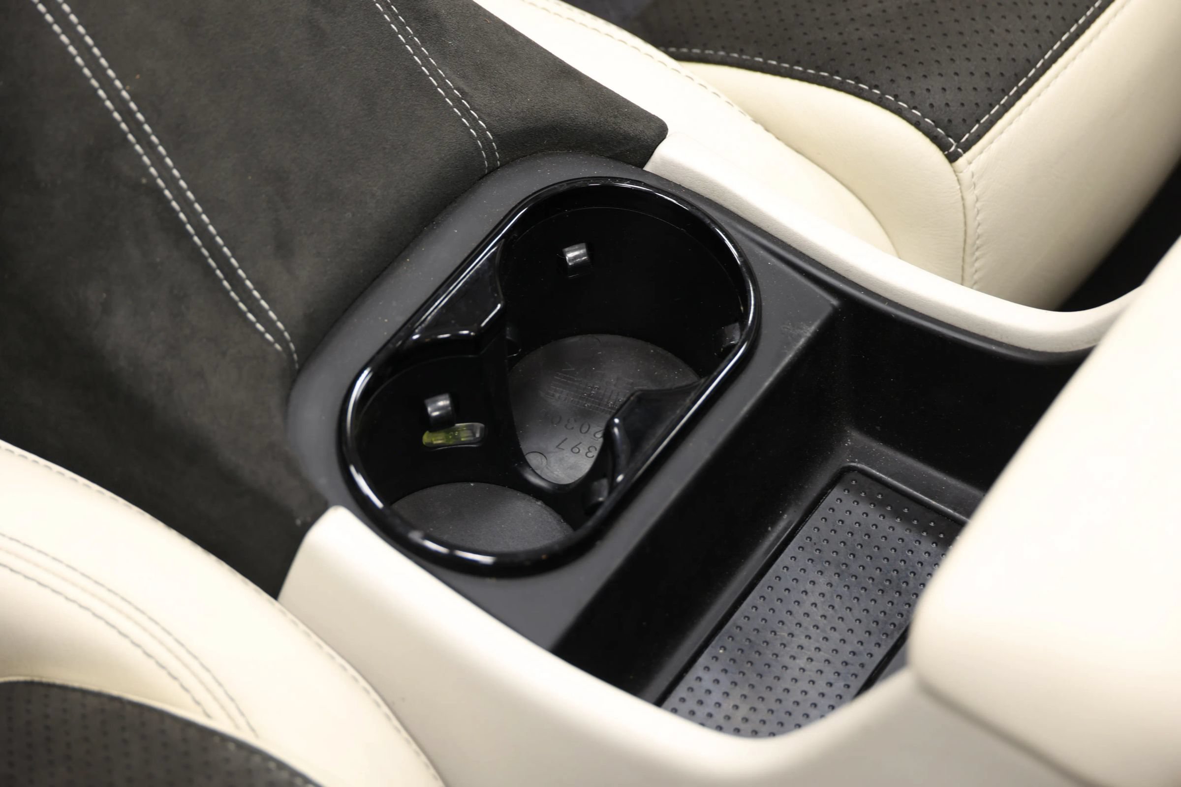 Used 2018 Maserati GranTurismo Sport RWD image 73