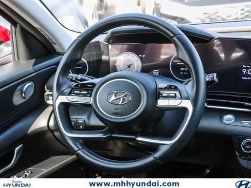 Certified 2023 Hyundai Elantra Limited FWD image 15