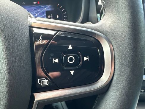 Certified 2024 Volvo S60 B5 Plus AWD/4WD image 27