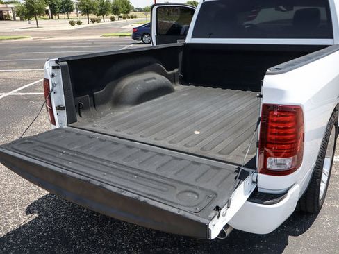 Used 2013 RAM 1500 R/T w/ Convenience Group RWD image 40