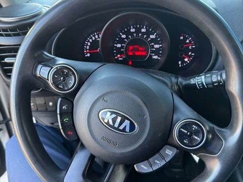 Used 2019 Kia Soul + FWD image 16