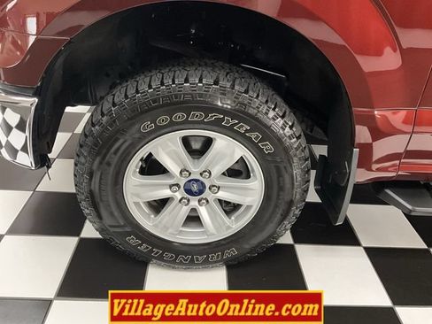 Used 2015 Ford F150 XLT w/ Equipment Group 301A Mid AWD/4WD image 10