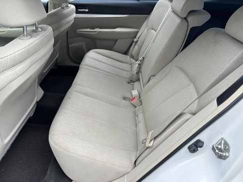 Used 2012 Subaru Outback 2.5i AWD/4WD image 10