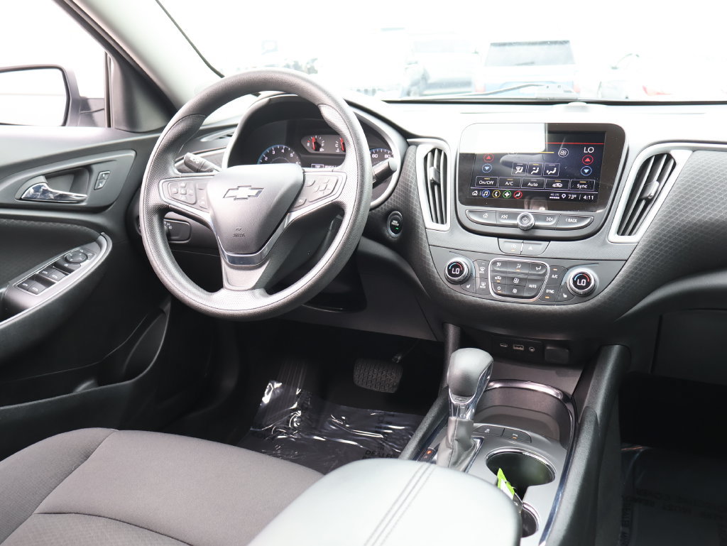 Used 2024 Chevrolet Malibu LT FWD image 13