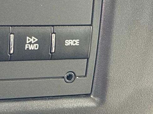 Used 2025 Chevrolet Express 3500 LT w/ LT Preferred Equipment Group RWD image 31
