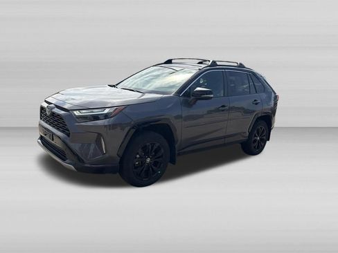 Used 2024 Toyota RAV4 XSE w/ Weather Package AWD/4WD image 9