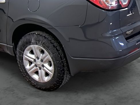 Used 2014 Chevrolet Traverse LS FWD image 9