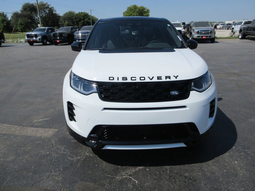 Used 2025 Land Rover Discovery Sport Dynamic SE AWD/4WD image 11
