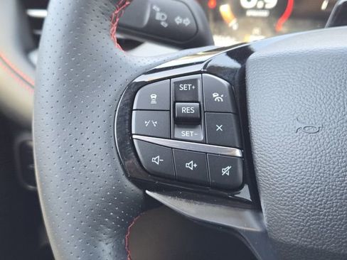 Used 2025 Ford Explorer ST-Line AWD/4WD image 29