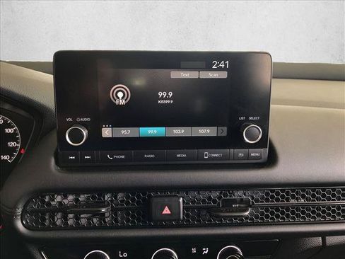 Used 2023 Honda HR-V LX image 12