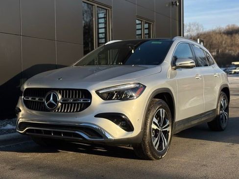 Used 2026 Mercedes-Benz GLA 250 4MATIC image 2