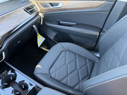 New 2026 Volkswagen Atlas SE FWD image 14