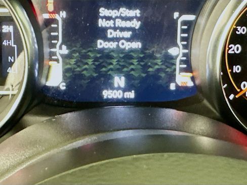 Used 2021 Jeep Wrangler Sport S image 19