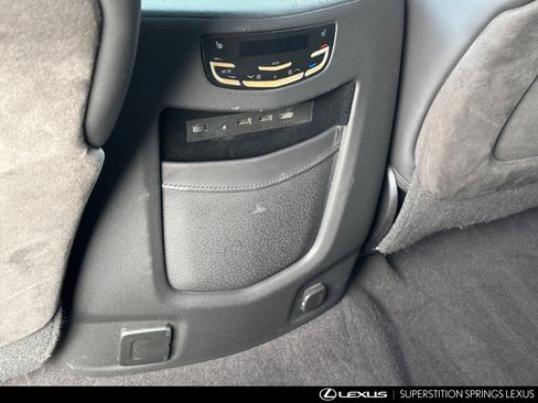 Used 2020 Cadillac Escalade ESV Platinum image 18