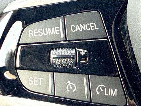 Used 2025 BMW 230i Coupe image 35