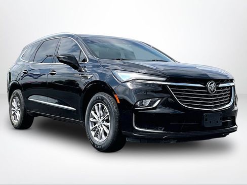 Used 2023 Buick Enclave Essence AWD/4WD image 11