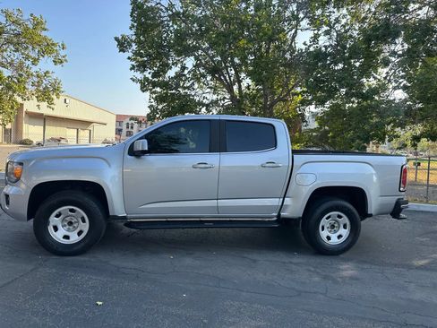 Used 2018 GMC Canyon SLE w/ SLE Convenience Package RWD image 10