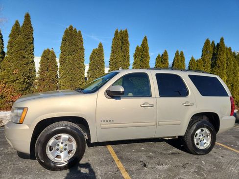 Used 2011 Chevrolet Tahoe LS image 1