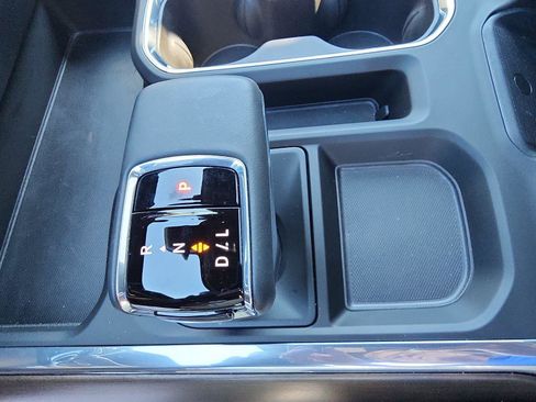 Used 2025 Chevrolet Silverado 1500 High Country w/ Technology Package image 19