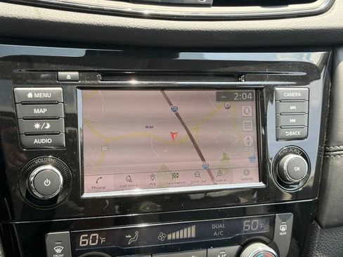 Used 2020 Nissan Rogue SL w/ Premium Package AWD/4WD image 3