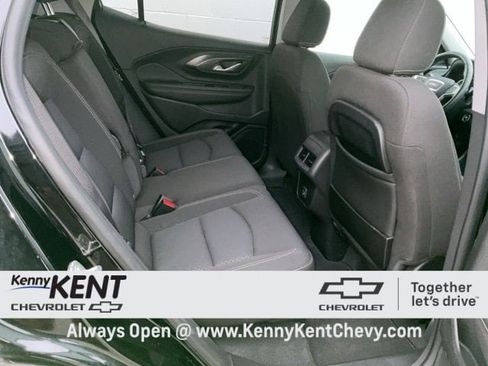 Certified 2022 GMC Terrain SLE w/ Driver Convenience Package image 10