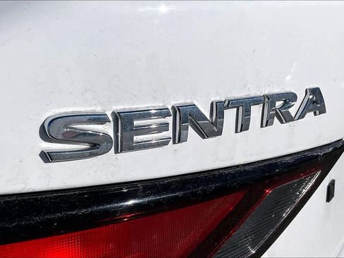 Used 2023 Nissan Sentra SV image 10