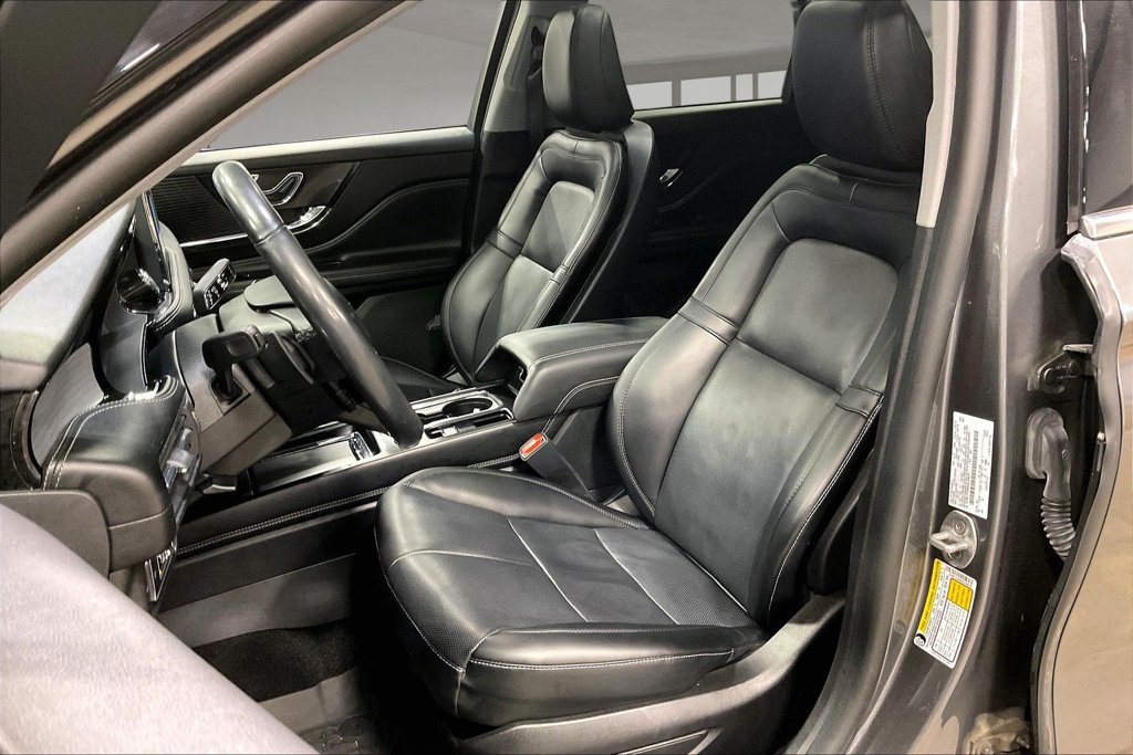 Used 2022 Lincoln Corsair AWD w/ Premium Package image 22