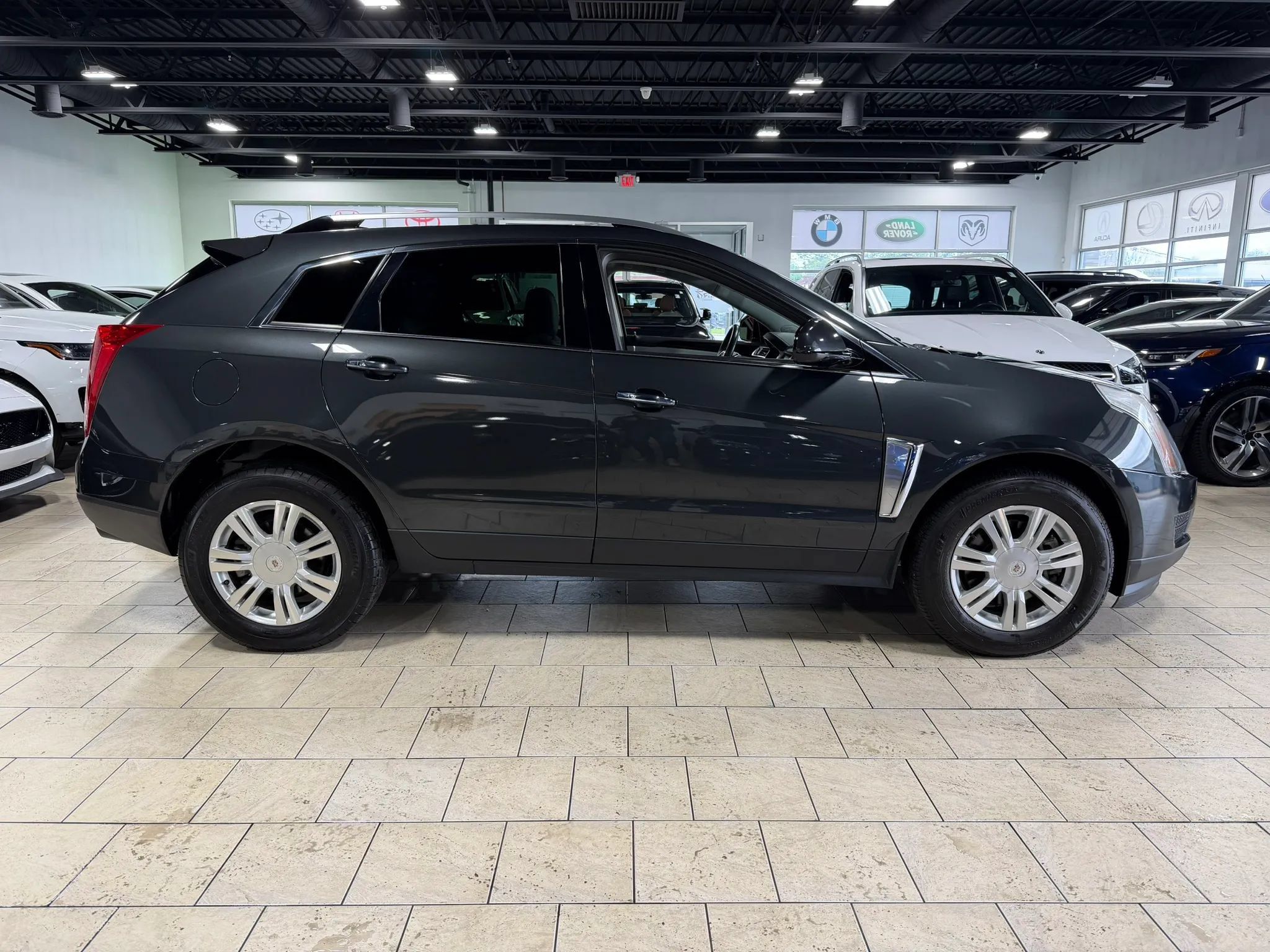Used 2015 Cadillac SRX Luxury w/ Driver Awareness Package AWD/4WD image 24