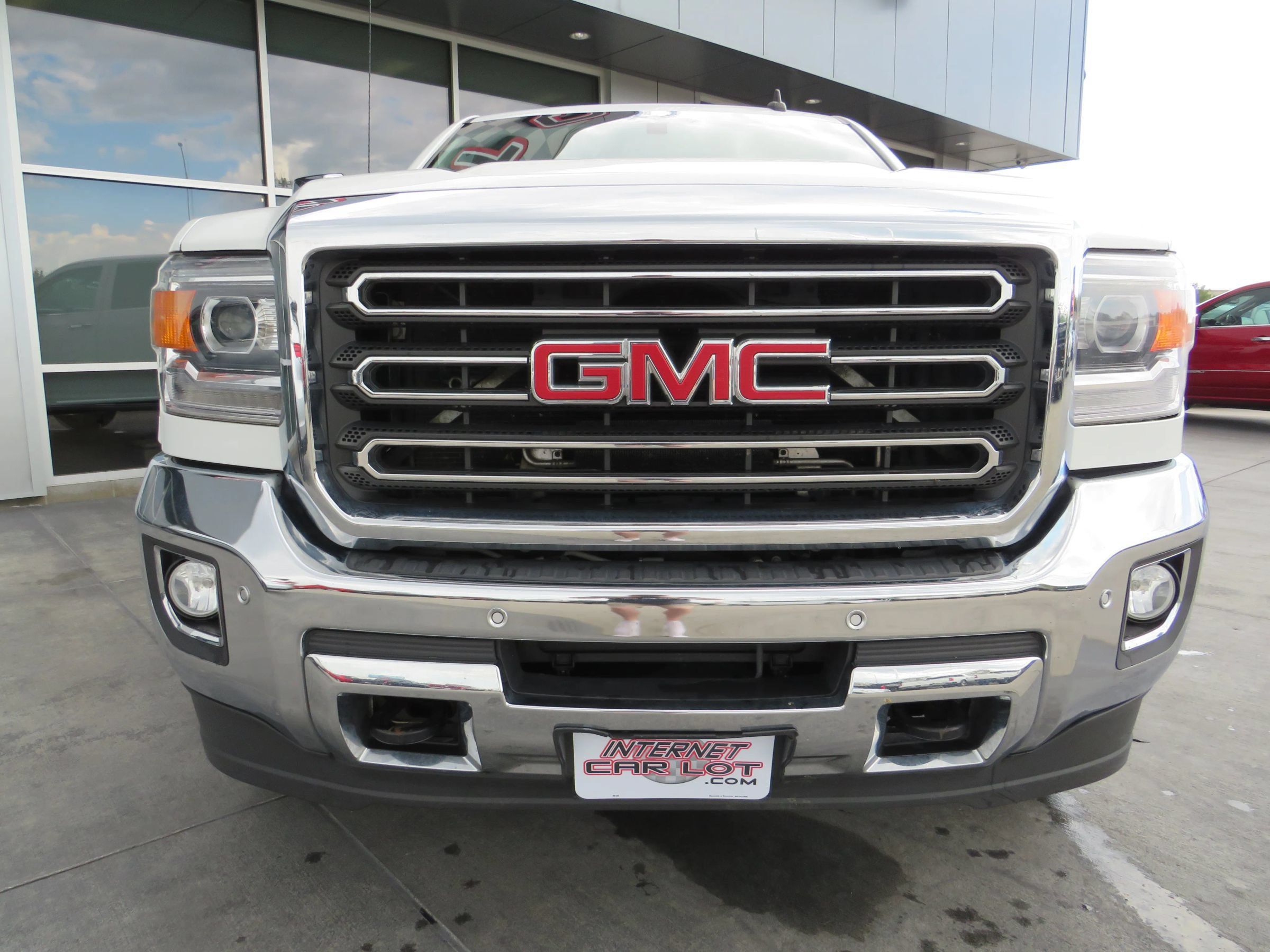 Used 2015 GMC Sierra 3500 SLT AWD/4WD image 2