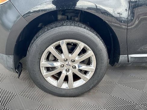 Used 2011 Ford Edge SEL w/ 202A Rapid Spec Order Code image 17