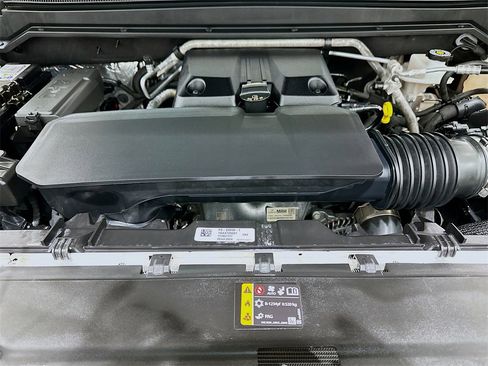 Certified 2024 GMC Canyon AT4 w/ Technology Package image 31