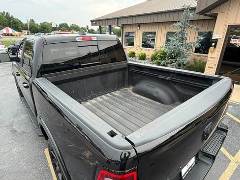Used 2020 RAM 1500 Laramie AWD/4WD image 10