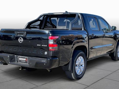 Used 2022 Nissan Frontier SV w/ SV Premium Package image 12