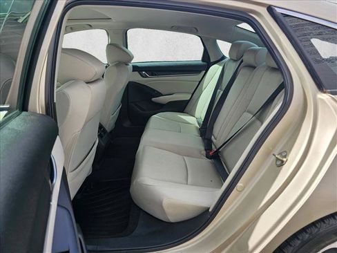 Used 2019 Honda Accord EX image 14