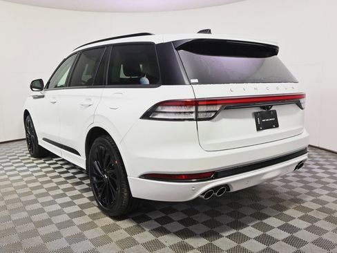 New 2026 Lincoln Aviator Reserve w/ Jet Appearance Package image 4