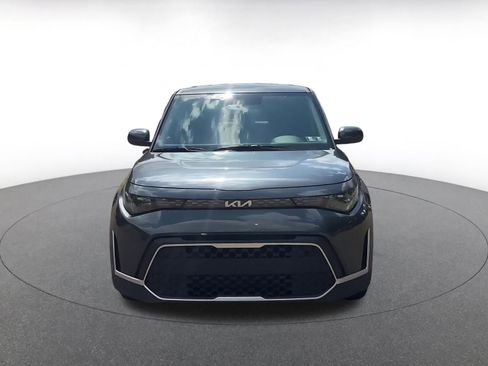 Used 2025 Kia Soul LX w/ LX Technology Package FWD image 4
