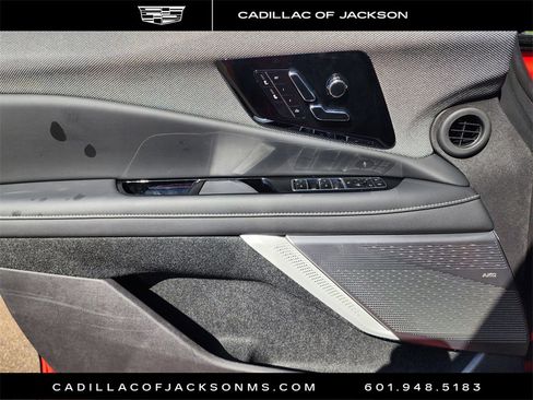 New 2025 Cadillac Optiq Sport 1 image 10