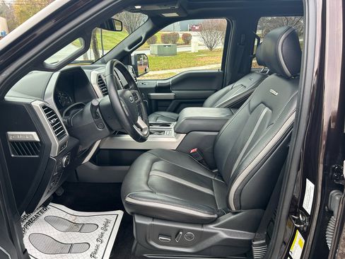 Used 2018 Ford F150 Platinum w/ Equipment Group 701A Luxury image 11