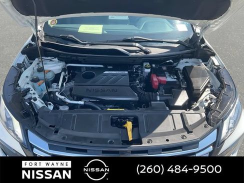 Certified 2024 Nissan Rogue SV AWD/4WD image 39