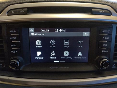 Used 2018 Kia Sorento LX image 25