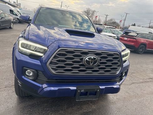 Used 2022 Toyota Tacoma TRD Sport w/ Technology Package image 48
