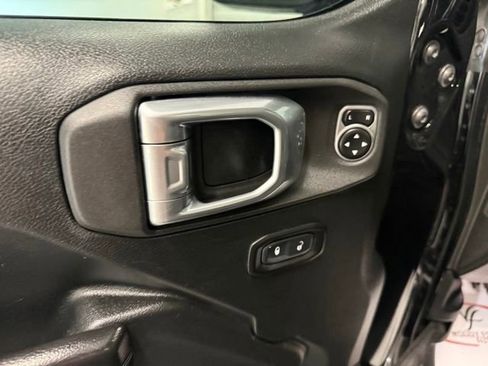 Used 2021 Jeep Wrangler Unlimited Sport AWD/4WD image 13