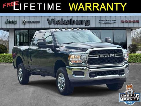 Used 2024 RAM 2500 Tradesman w/ Chrome Appearance Group AWD/4WD image 1